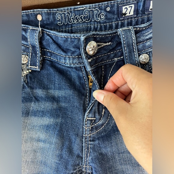 Miss Me  Jeans with‎ Embellished Details Signature Straight Size 27 - Picture 7 of 15